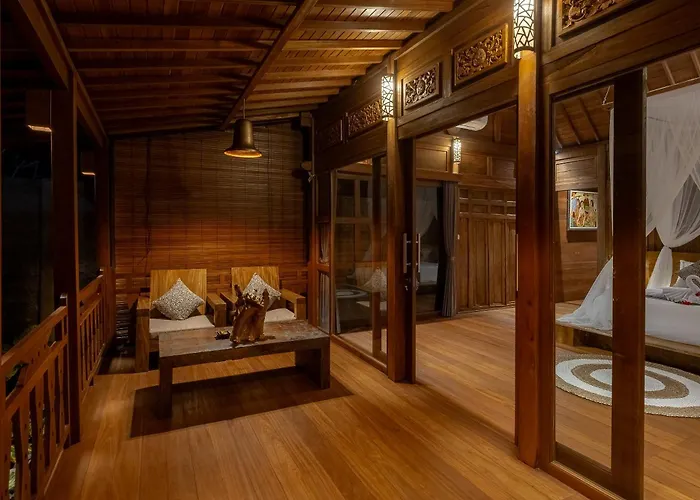 Ithaca Villa *